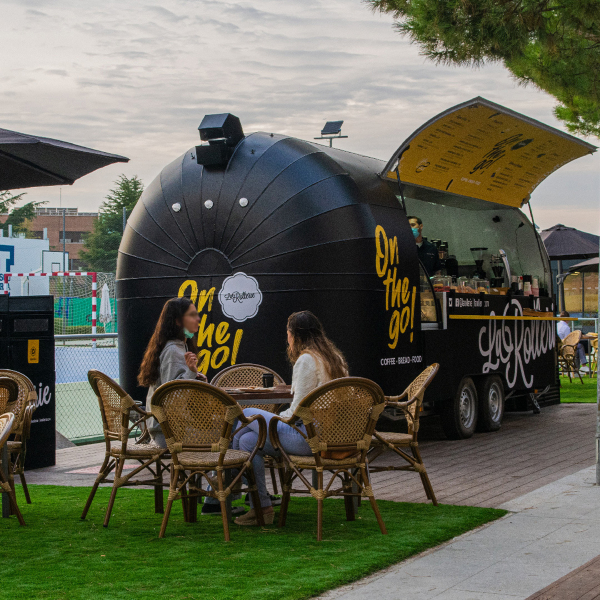 El food truck de La Rollerie vuelve a la Universidad Francisco de Vitoria con nuevas y atractivas propuestas gastronómicas